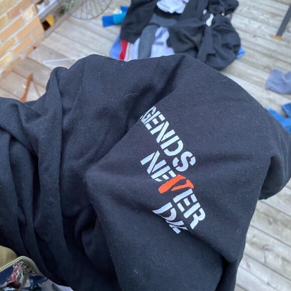 VLONE Legends Never Die 999 T Shirt Small - Picture 2 of 6